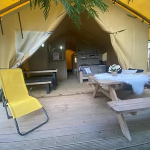 https://glamping-tent-with-bathroom-tuscany-close-to-sea.it-tuscanyhotel.com