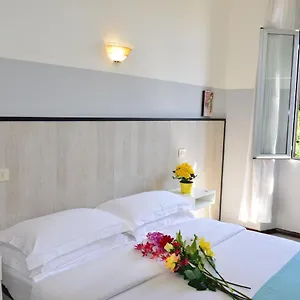 Hotel New, Milan